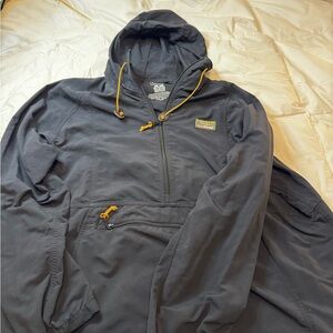 L.L. Bean Men's Black Hooded Packable Anorak